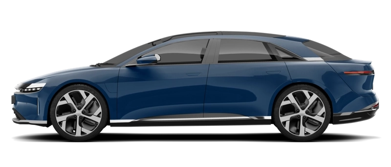 Lucid Air Sapphire z profilu - trzysilnikowy elektryczny sedan z baterią 118 kWh, trójfazową ładowarką pokładową 22 kW Type 2 i ładowaniem DC do 300 kW