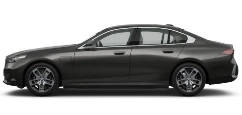 BMW Serii 5 Limuzyna 530e z boku - hybryda plug-in 299 KM z baterią 19,4 kWh i trójfazowym ładowaniem AC 11 kW przez Type 2