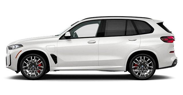 BMW X5 xDrive50e z boku - hybryda plug-in z baterią 25,7 kWh i ładowaniem AC do 11 kW przez Type 2